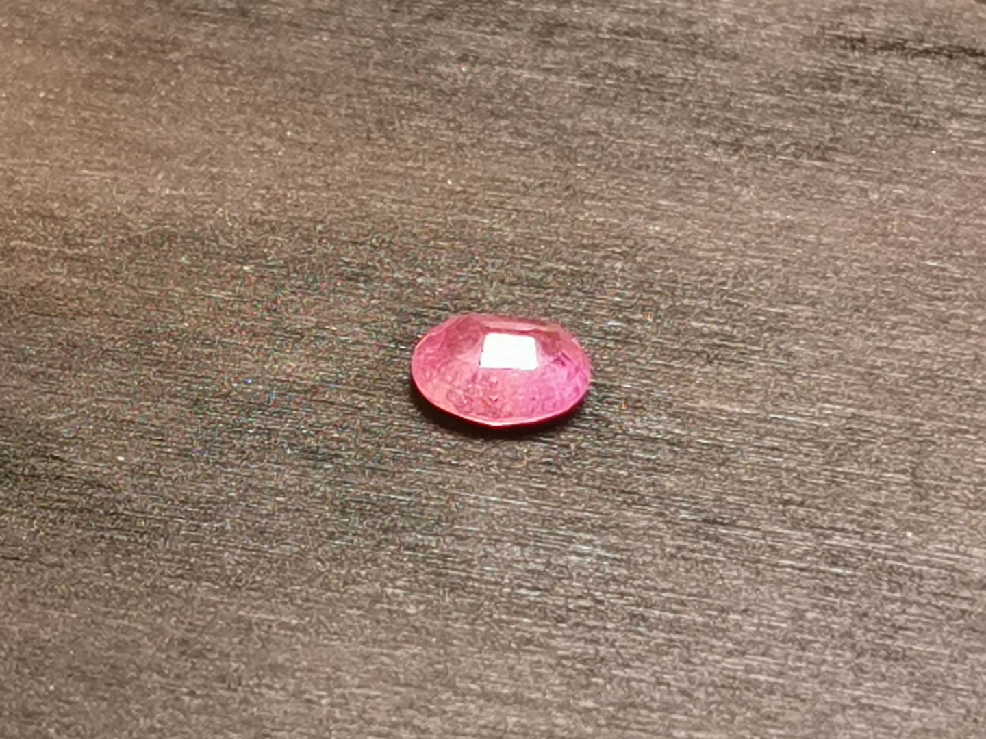 Zaffiro rosa taglio ovale 1,81 ct