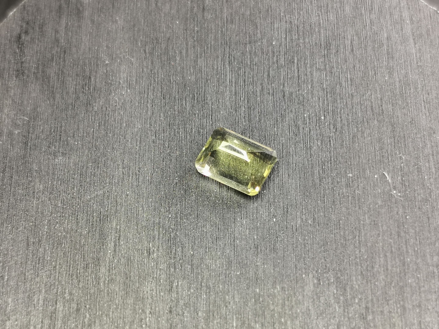 Quarzo Lemon taglio rettangolare 2,33 ct