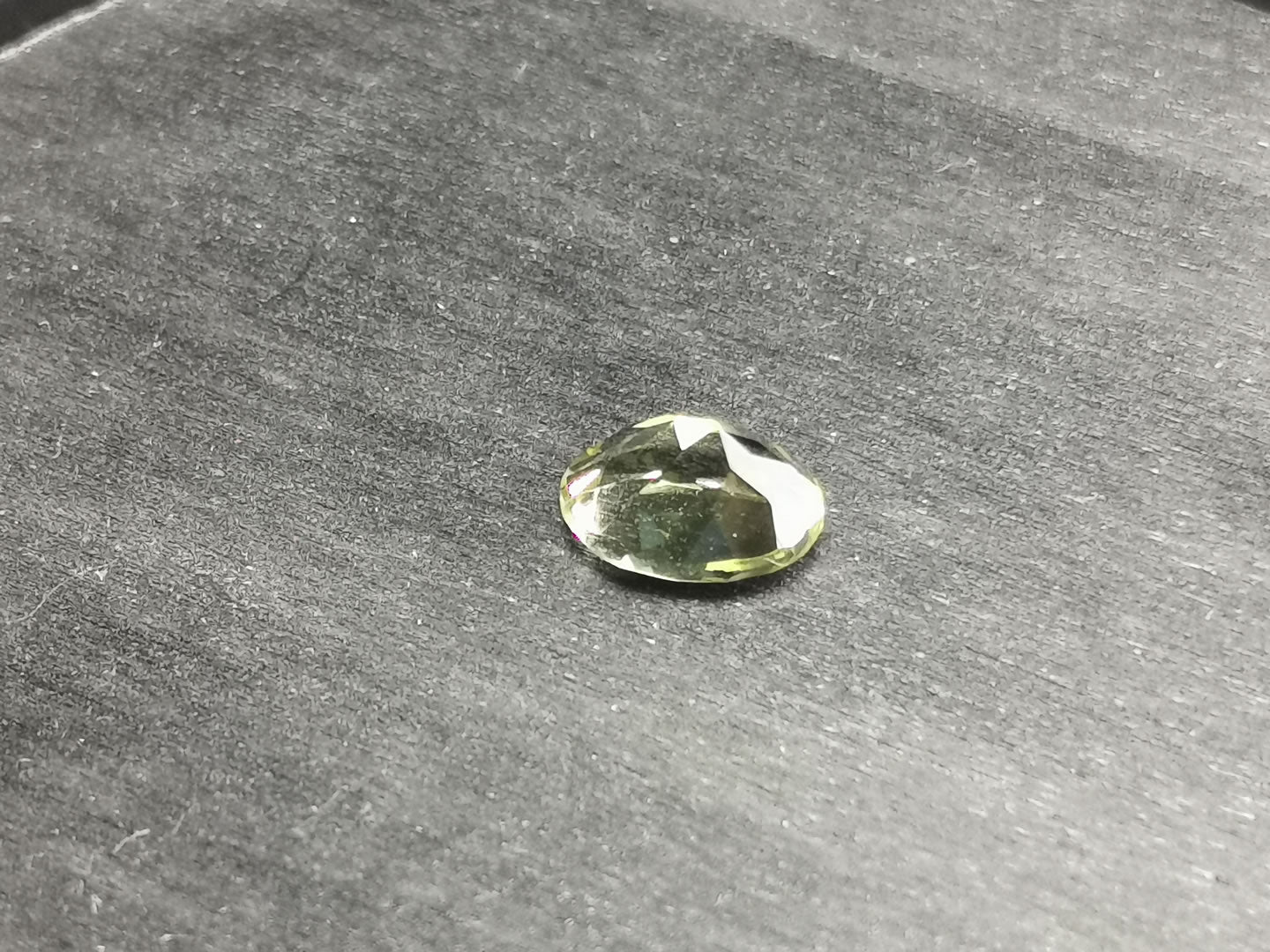 Quarzo Lemon taglio ovale 2,33 ct