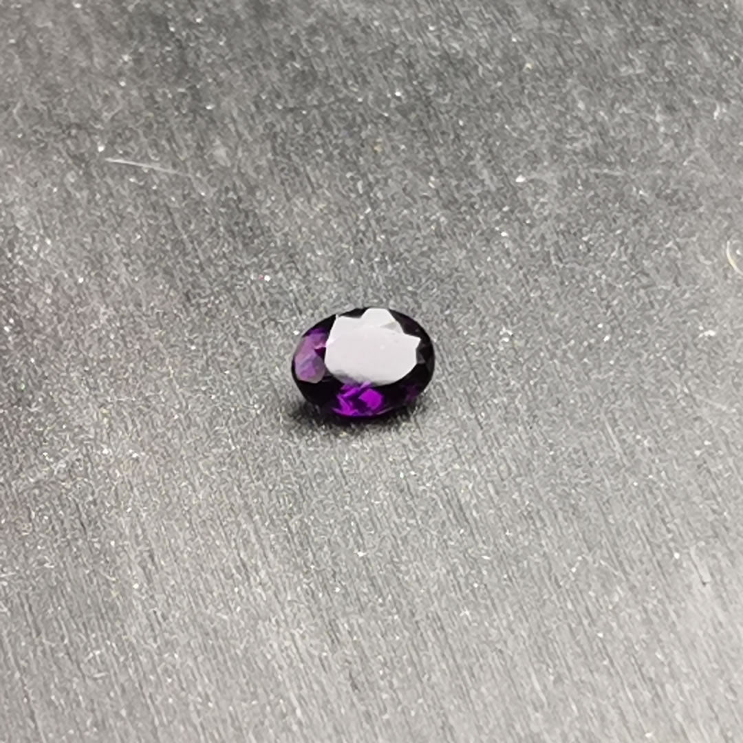 Ametista taglio ovale 0,64 ct