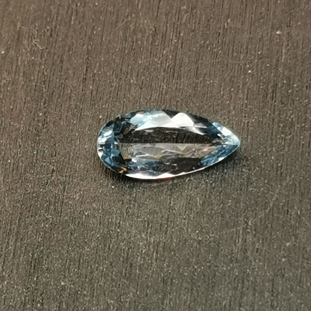 Acquamarina taglio goccia 0,98 ct