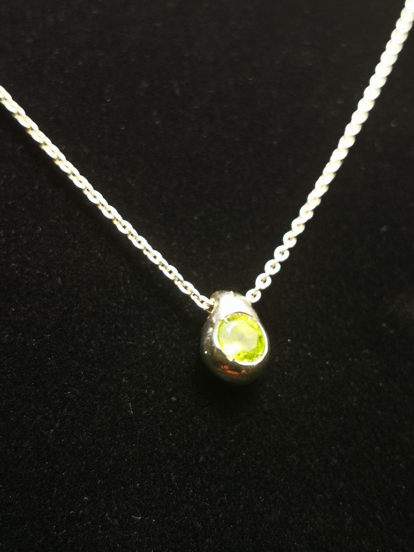 Ciottolo in Argento con Peridoto Tondo