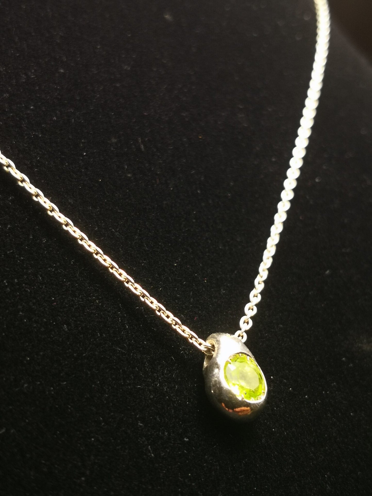 Ciottolo in Argento con Peridoto Tondo