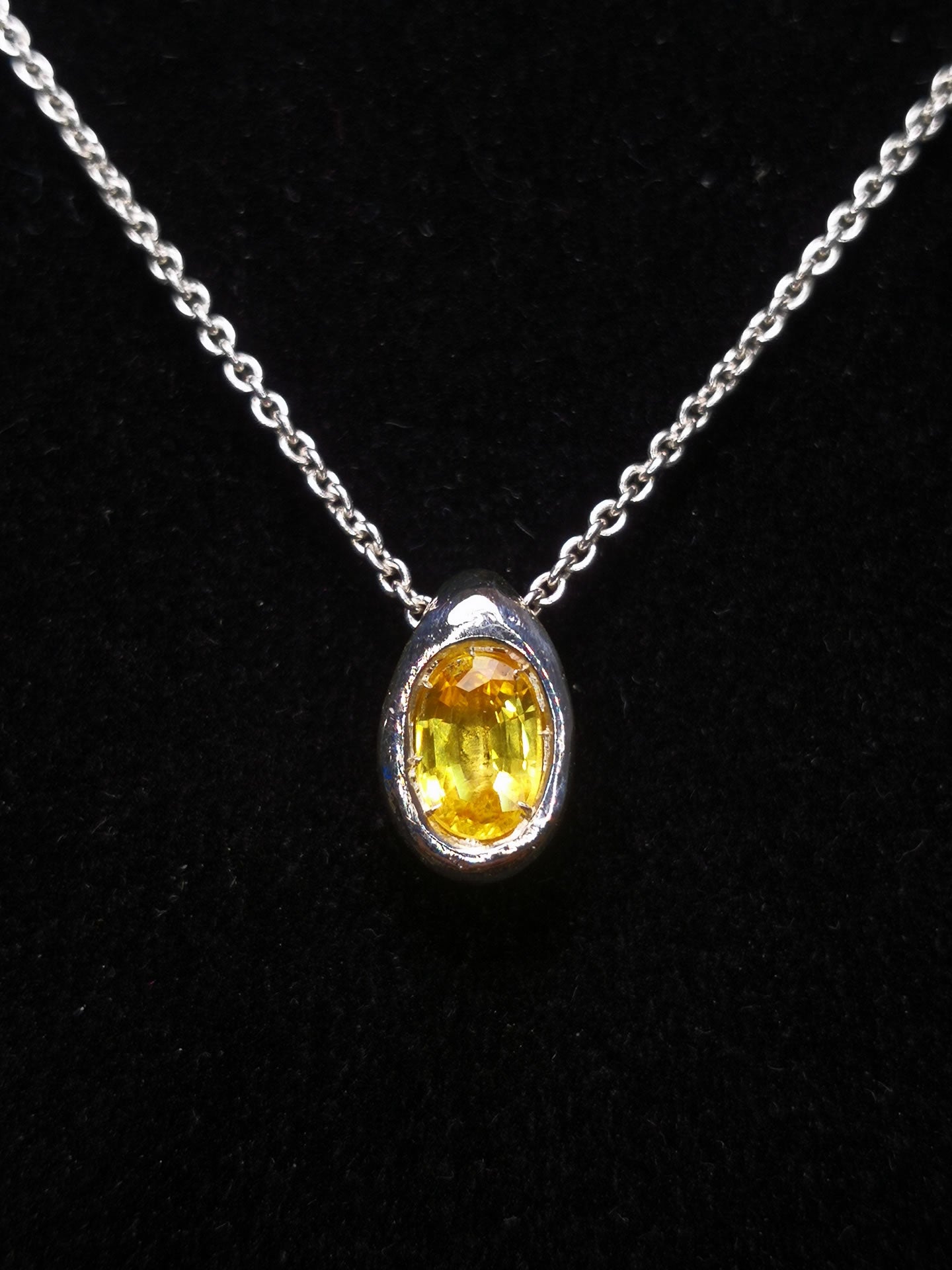 Ciottolo in Argento con Quarzo Citrino Ovale