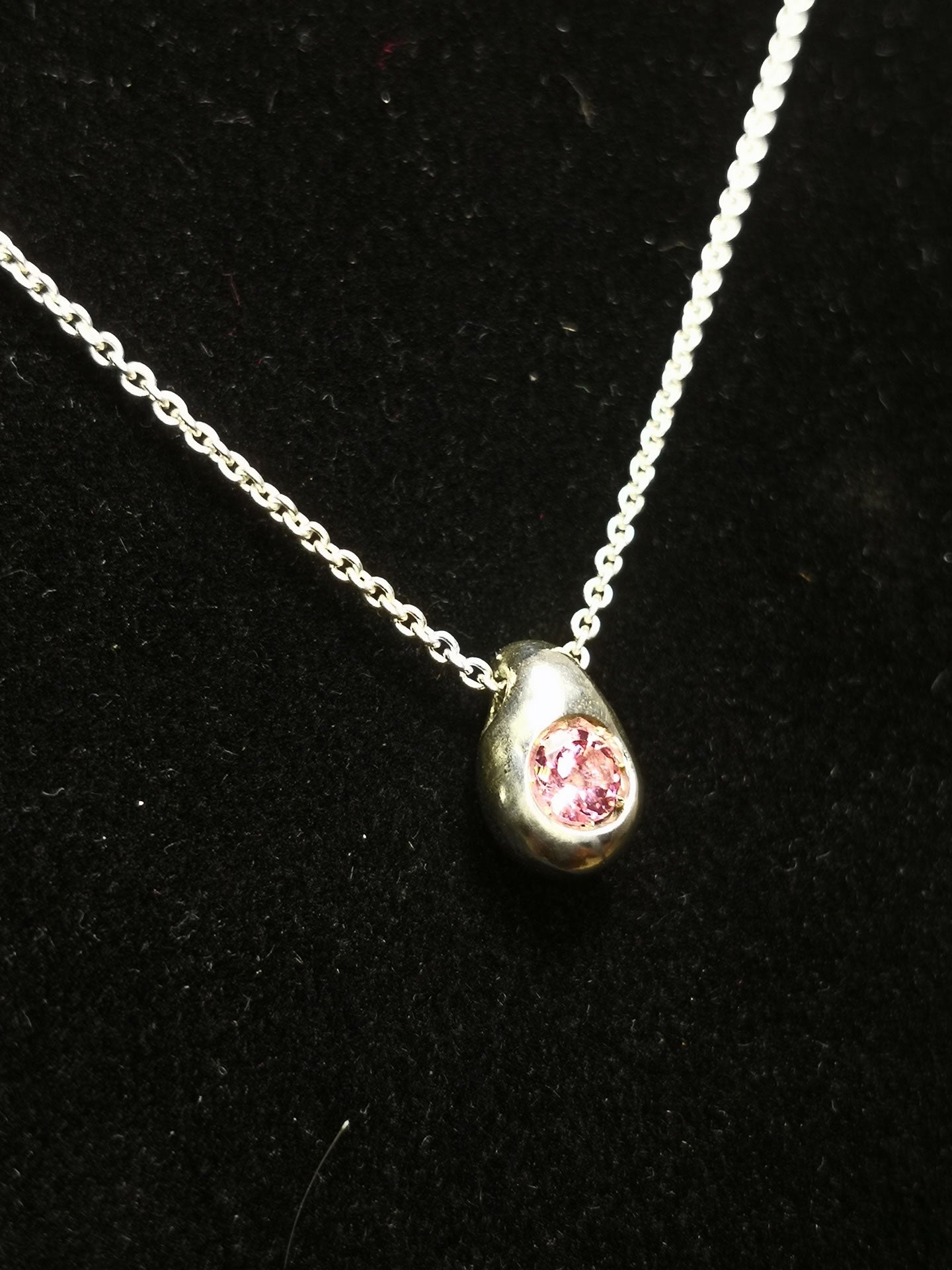 Ciottolo in Argento con Tormalina Rosa Tonda