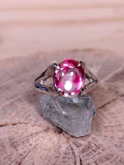 Anello "Illusione" con Rubino e Topazio Trasparente Cabochon