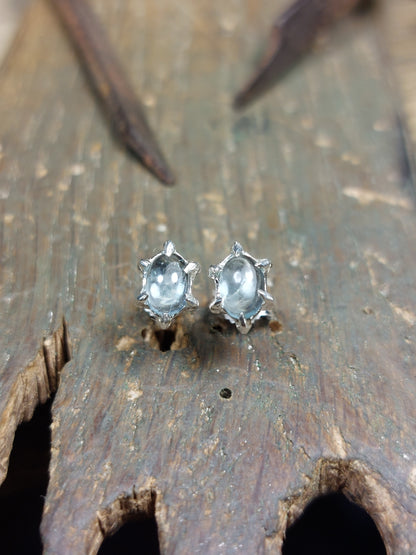 Orecchino "Granelli" con Acquamarina - Cabochon Ovale - 6x4mm