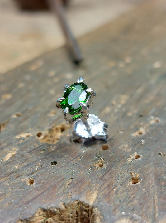 Orecchino "Granelli" con Diopside - Sfaccettato Ovale - 6x4mm