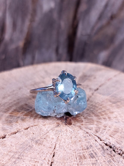 Anello "Granelli" con Acquamarina "Moss" Ovale