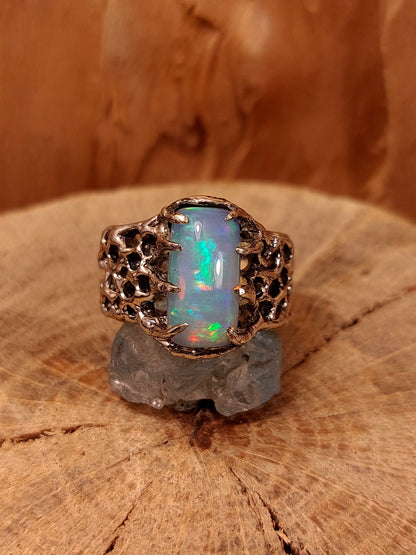 Anello "BioBand" custom con Topazio Opale Etiope Cabochon