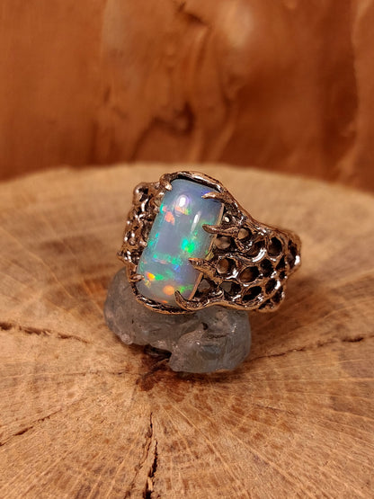 Anello "BioBand" custom con Topazio Opale Etiope Cabochon