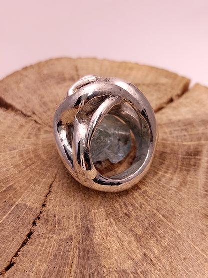 "Climbing" Band with Square Cut Garnet