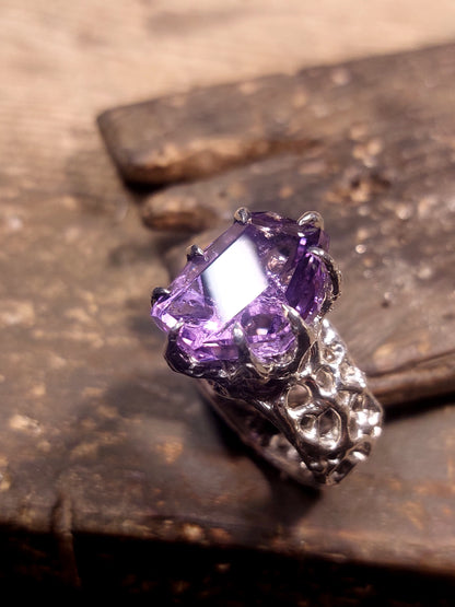 Fascia "Bioband" con Ametista tagliata a mano della serie "Riflessi"