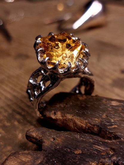 Fascia "Bioband" con Citrino tagliato a mano della serie "Riflessi"