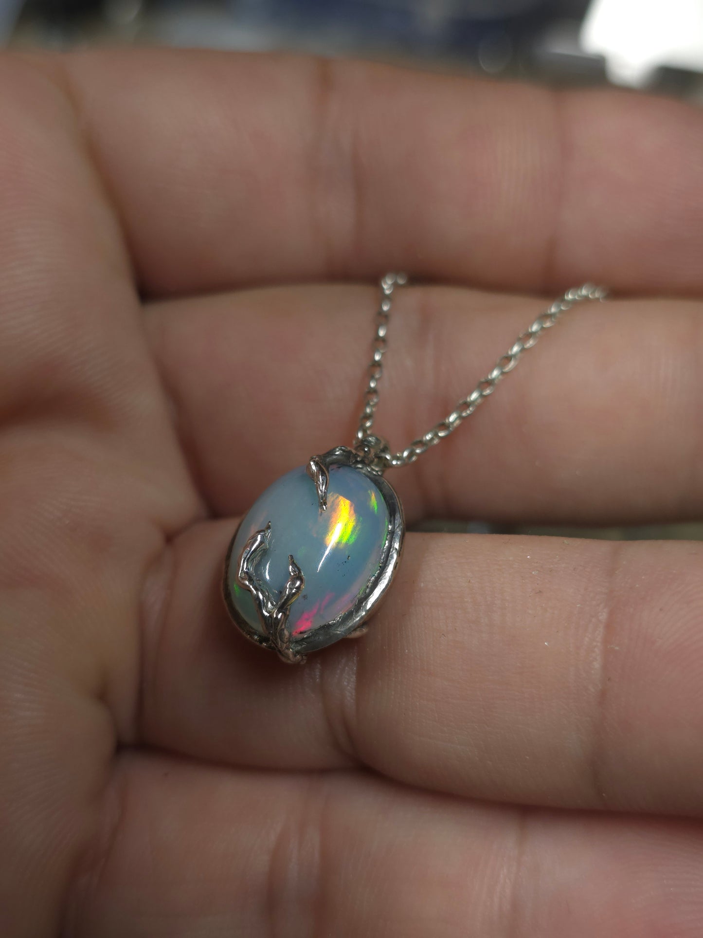 Ciondolo "Radici" con opale etiope cabochon ovale