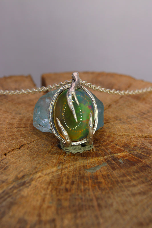 Ciondolo "Radici" con opale etiope ovale