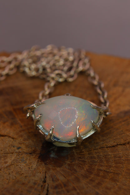 Collana "Radici" con opale etiope Triangolare