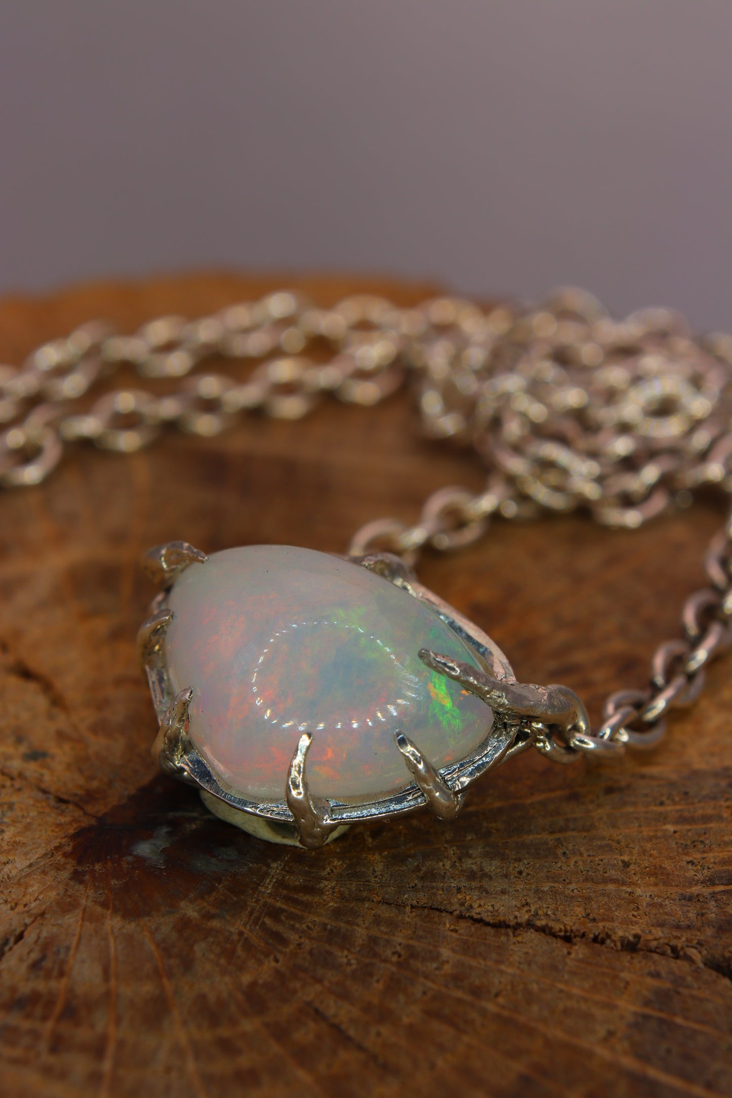 Collana "Radici" con opale etiope Triangolare