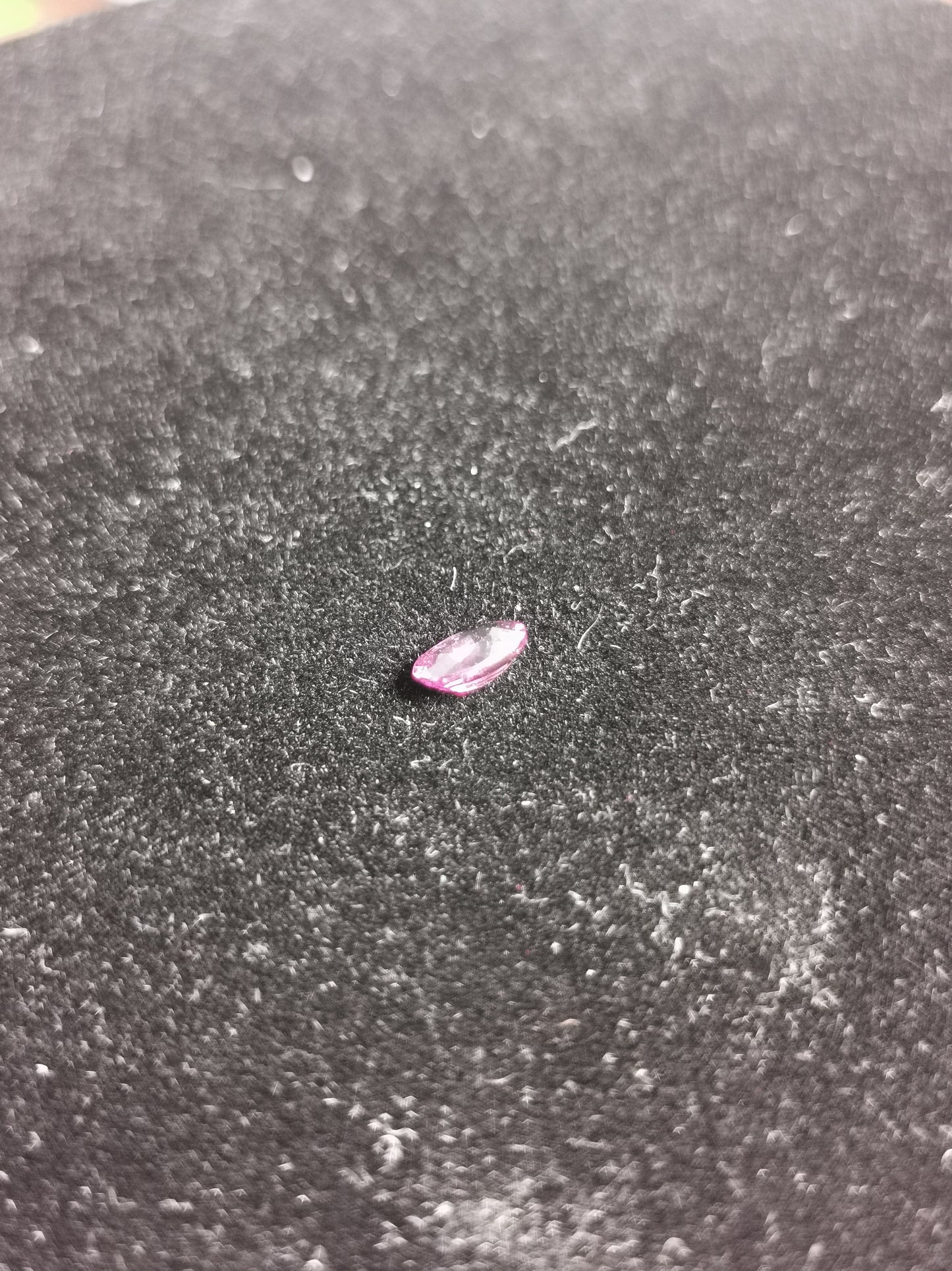 Granato Rodolite taglio ovale, 0,81 ct