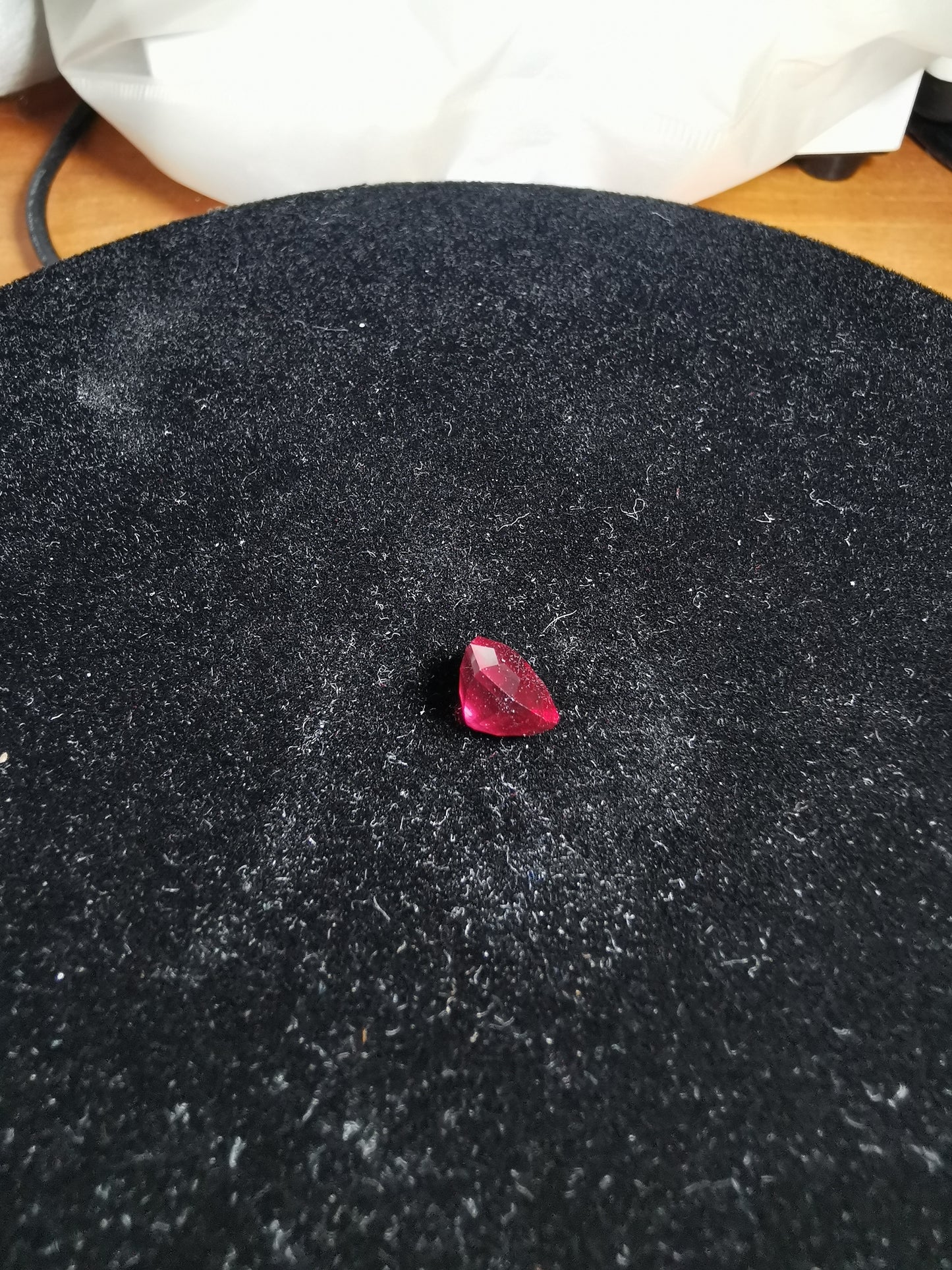 Granato Rodolite taglio trillion modificato, 4.14 ct