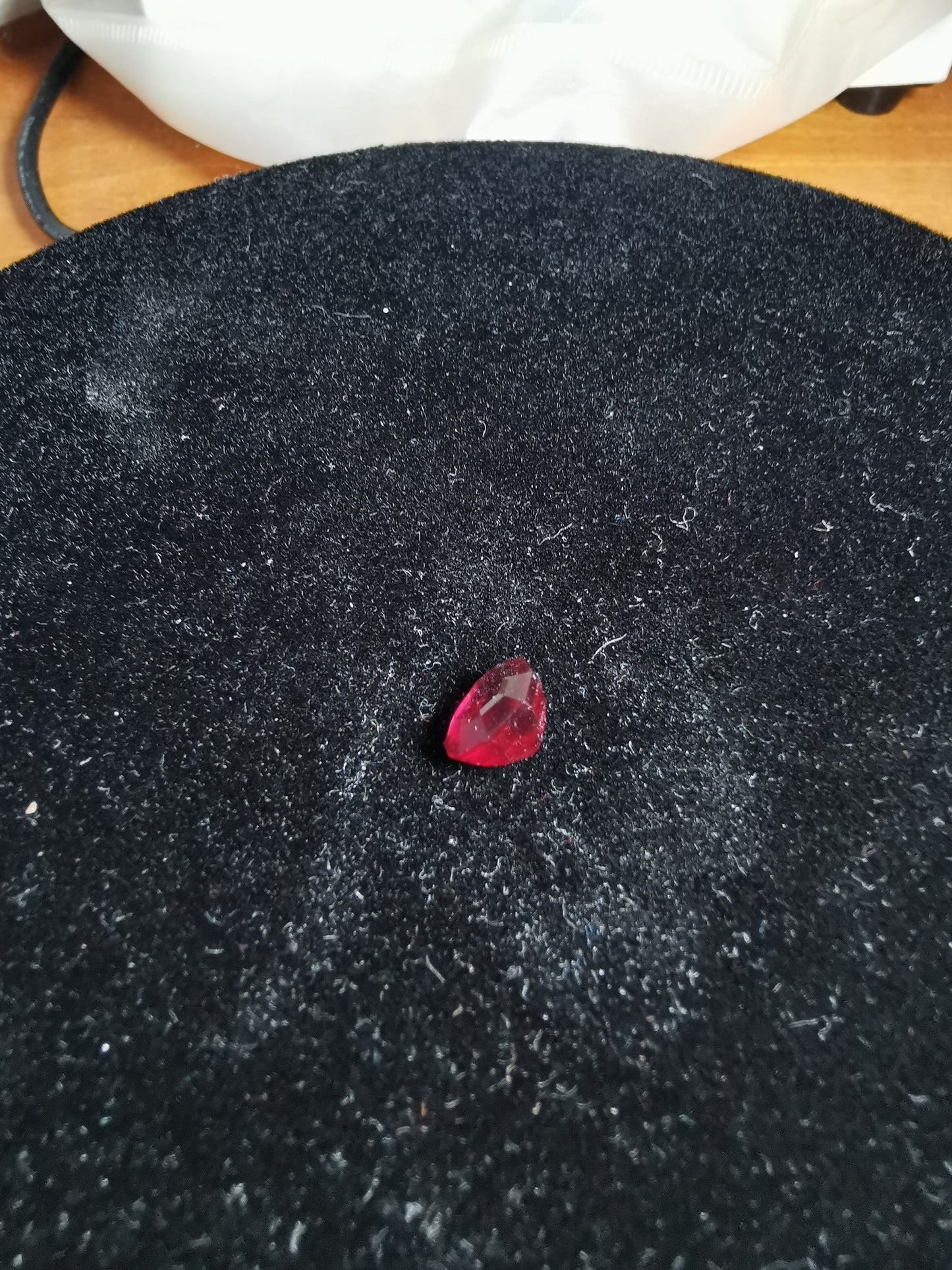 Granato Rodolite taglio trillion modificato, 4.14 ct