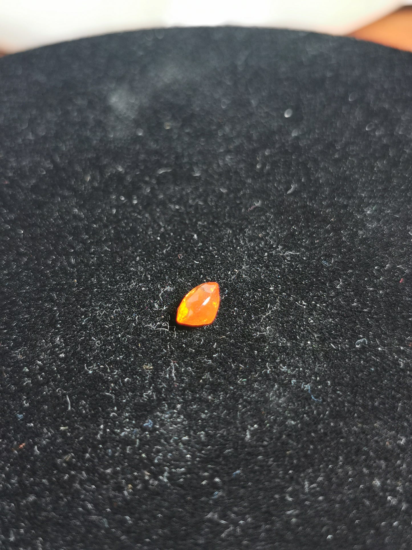 Granato Spessartina taglio ovale 1,86 ct