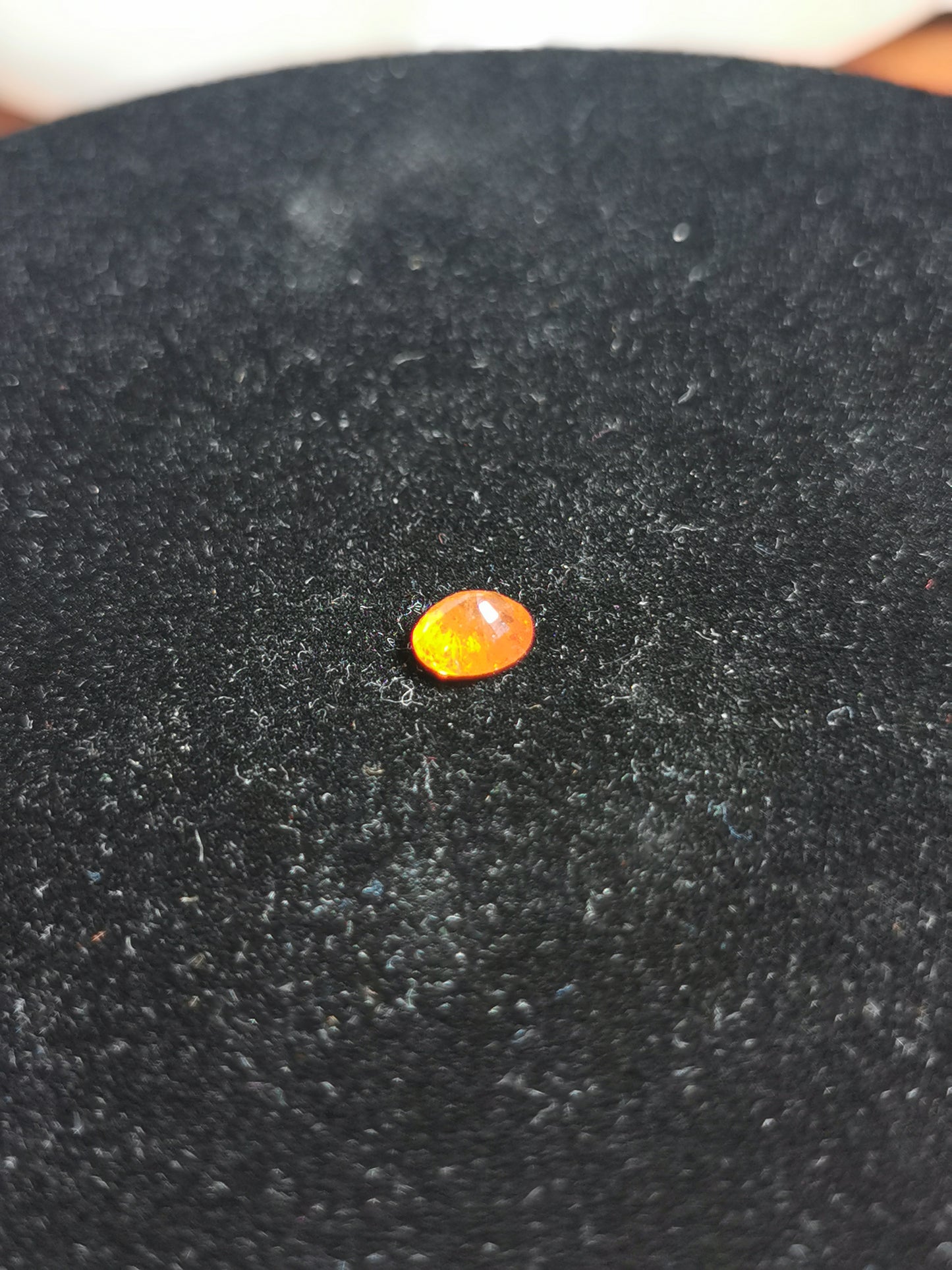 Granato Spessartina taglio ovale 1,86 ct