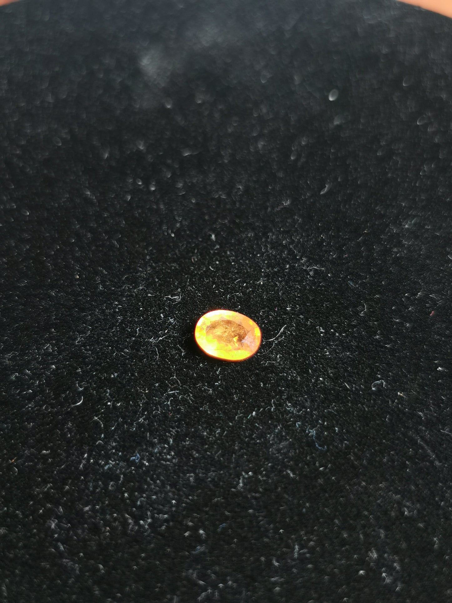 Granato Spessartina taglio ovale 1,44 ct