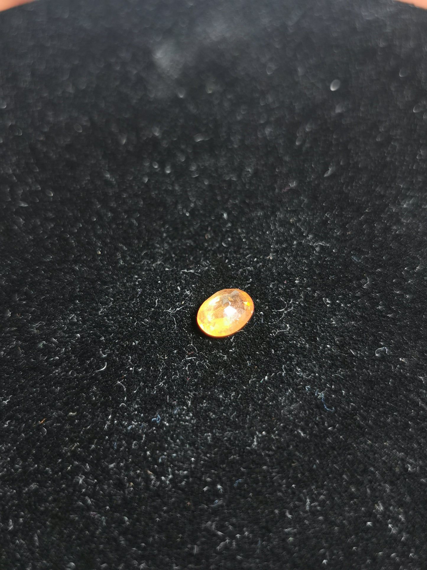 Granato Spessartina taglio ovale 1,44 ct