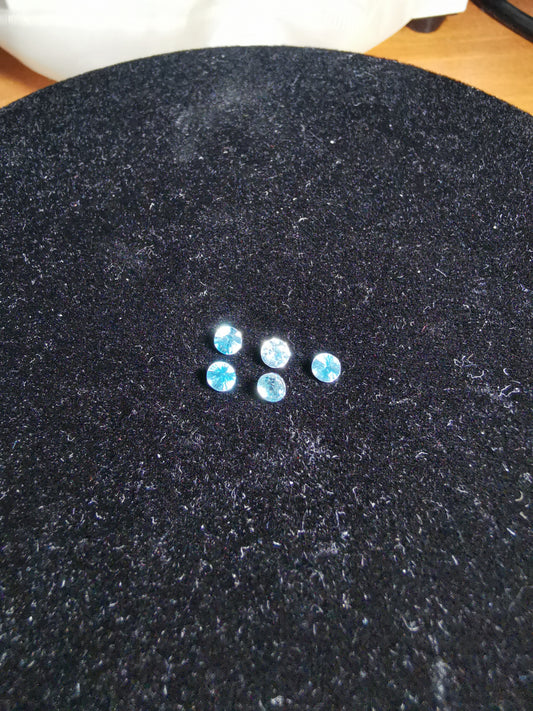 Lotto di 5 Zirconi naturali taglio rotondo 2,11 ct totali