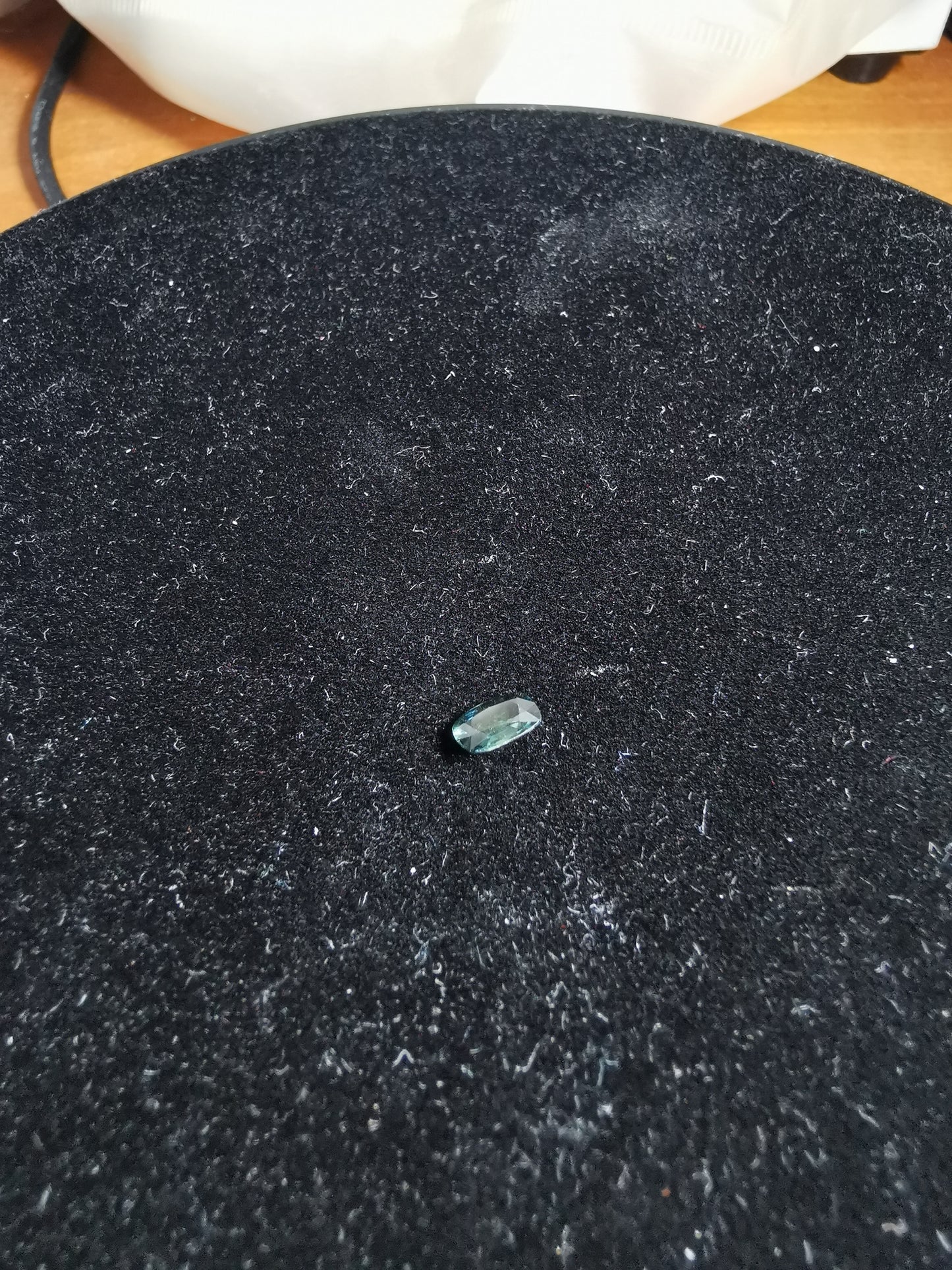 Zaffiro blu-verde taglio cuscino 0,64 ct