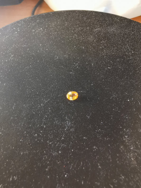 Zaffiro arancio taglio ovale 0,52 ct