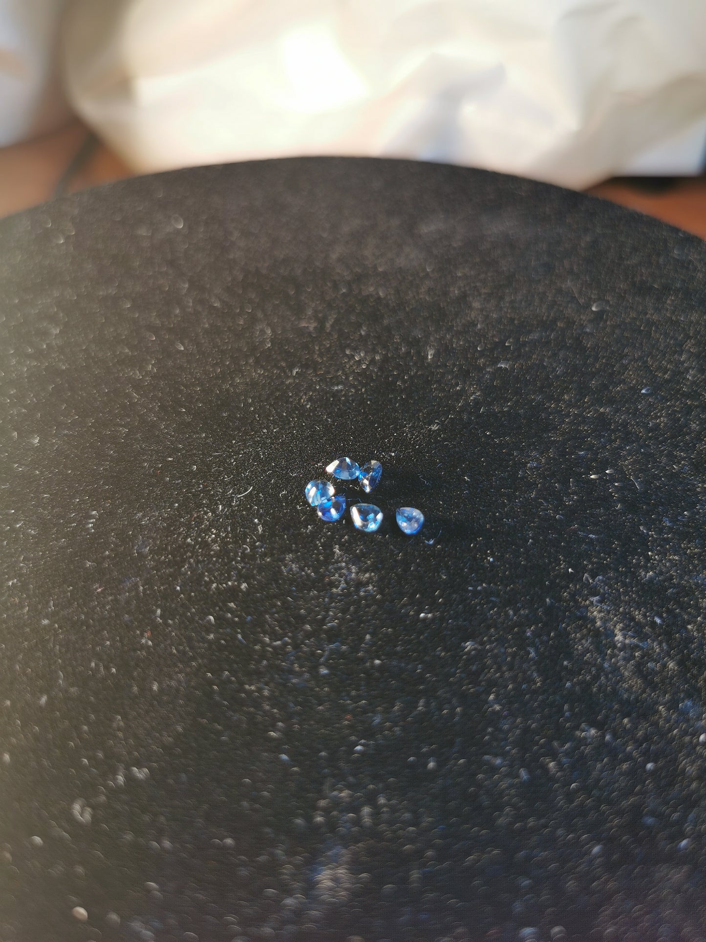Lotti di 5 Zaffiri blu taglio goccia 1.00 ct totali
