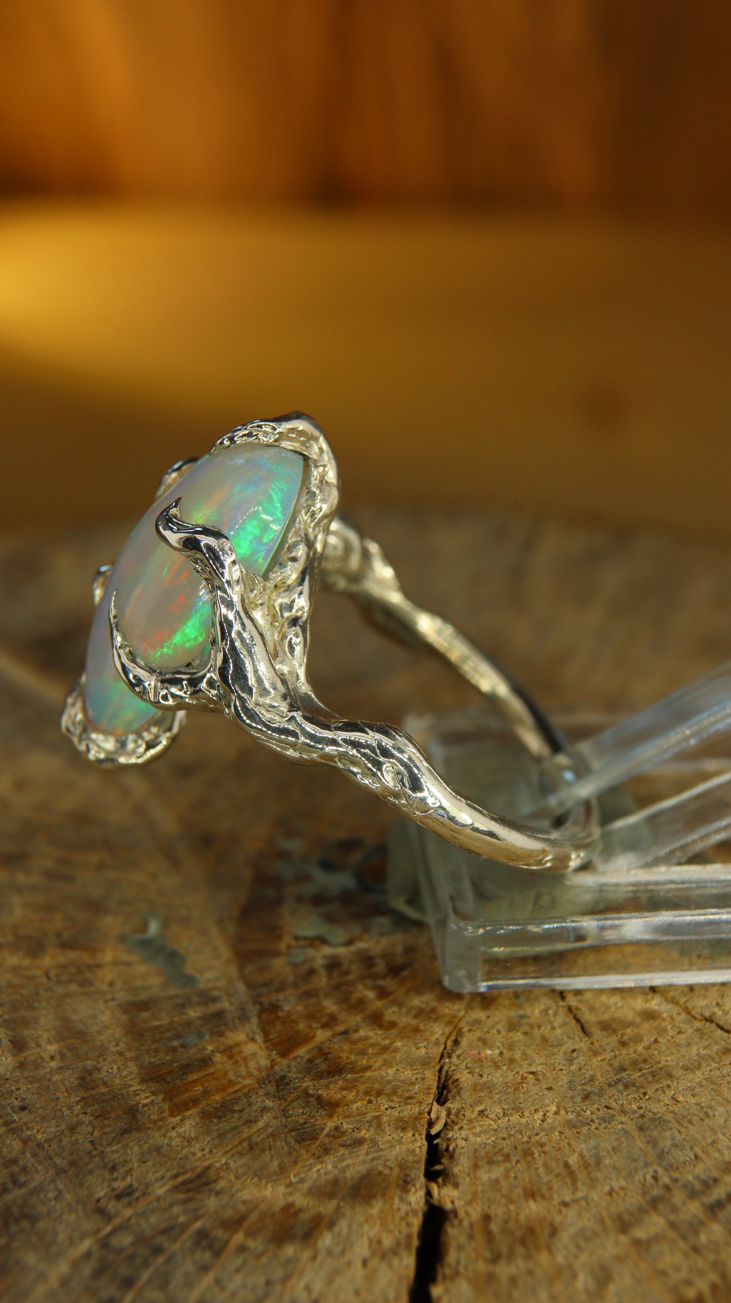"Roots" ring with drop-shaped Ethiopian opal