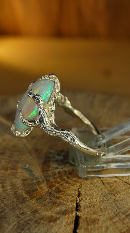 "Roots" ring with drop-shaped Ethiopian opal