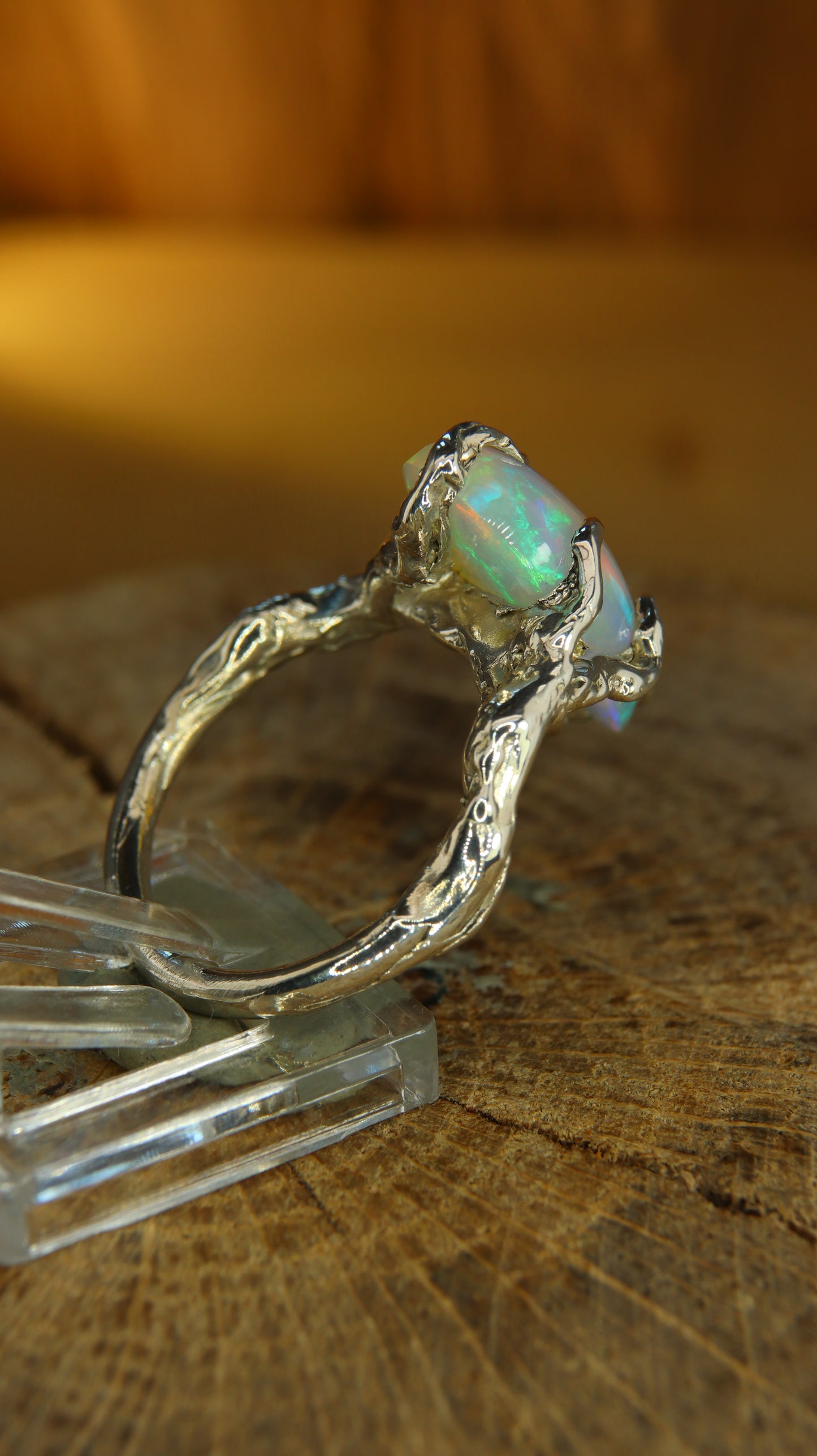 "Roots" ring with drop-shaped Ethiopian opal