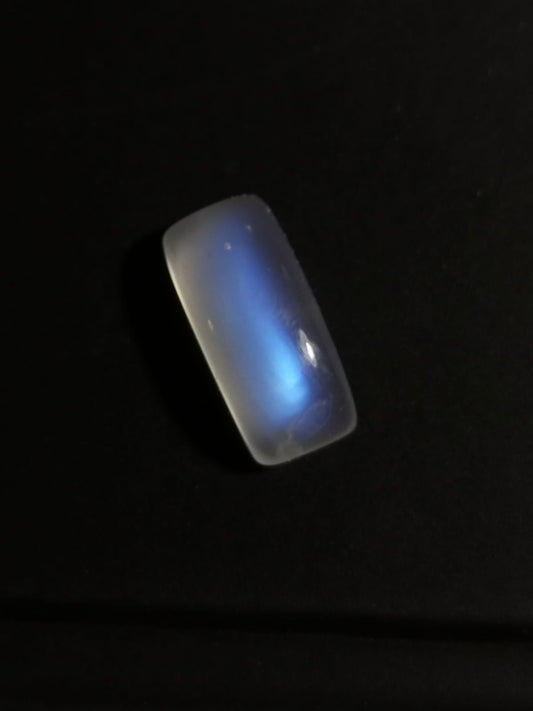 Adularia Pietra di Luna taglio rettangolare cabochon 8,87 ct