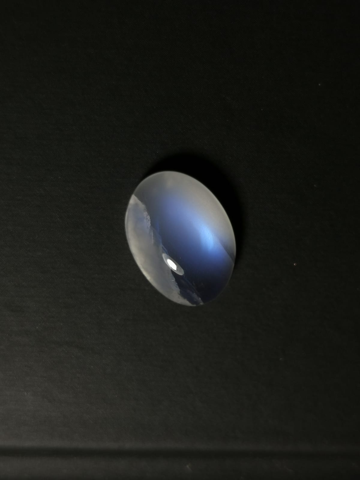 Adularia Pietra di Luna taglio ovale cabochon 9,37 ct