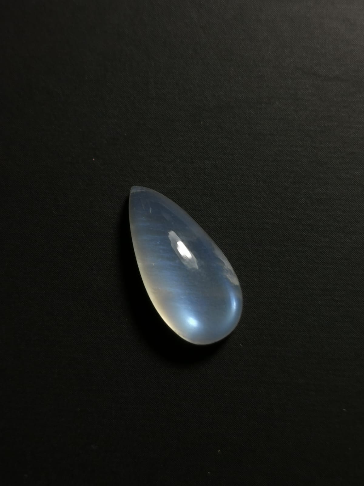 Adularia Pietra di Luna taglio goccia cabochon 8,93 ct