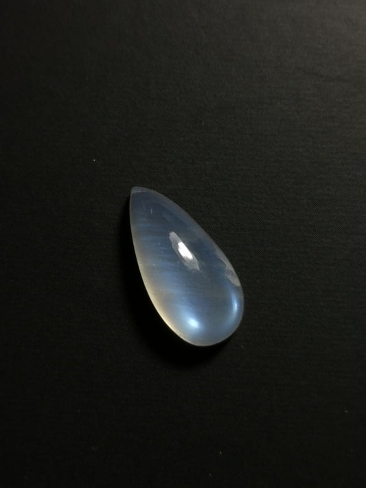 Adularia Pietra di Luna taglio goccia cabochon 8,93 ct