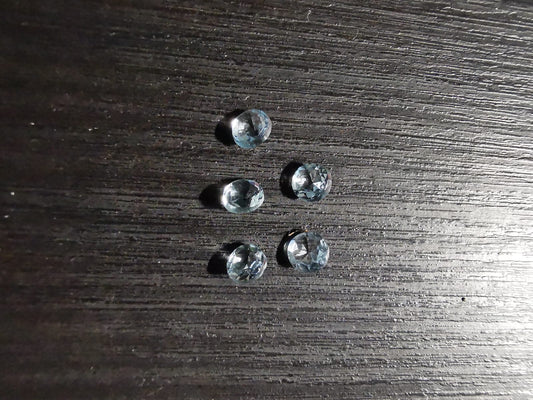 Lotto di cinque Acquamarine taglio rotondo 0.83 ct totali