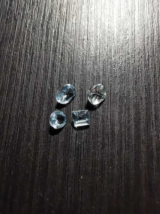 Lotto di Acquamarine tagli misti rotondo, ovale, cuscino e carré 1,29 ct totali