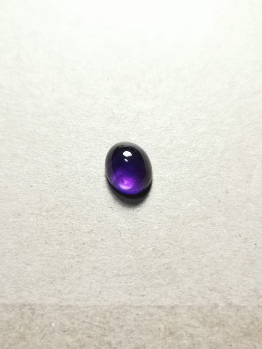Ametista taglio ovale cabochon 3,96 ct