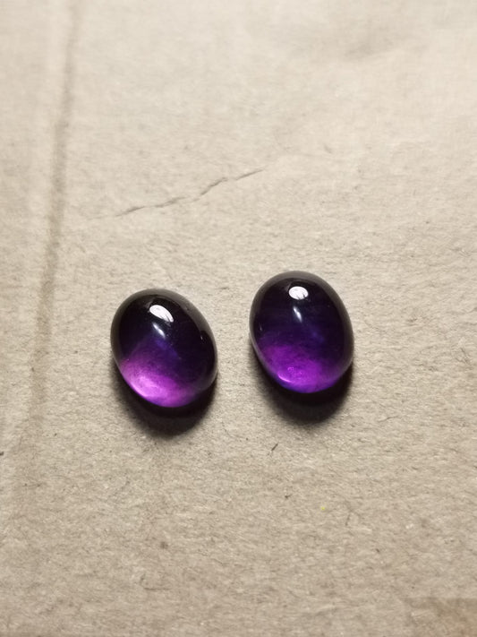 Coppia di Ametiste taglio ovale cabochon 6,50 ct totali