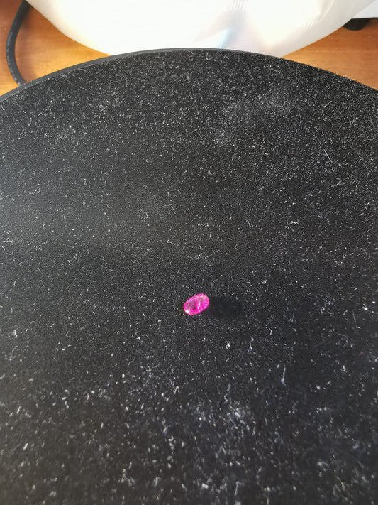 Zaffiro porpora taglio ovale 0,38 ct