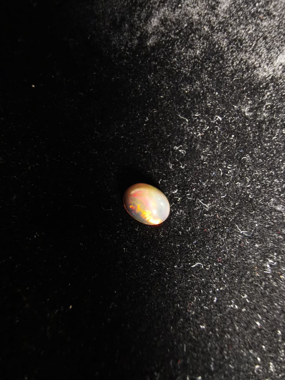 Opal drop cut cabochon 1.60 ct 
