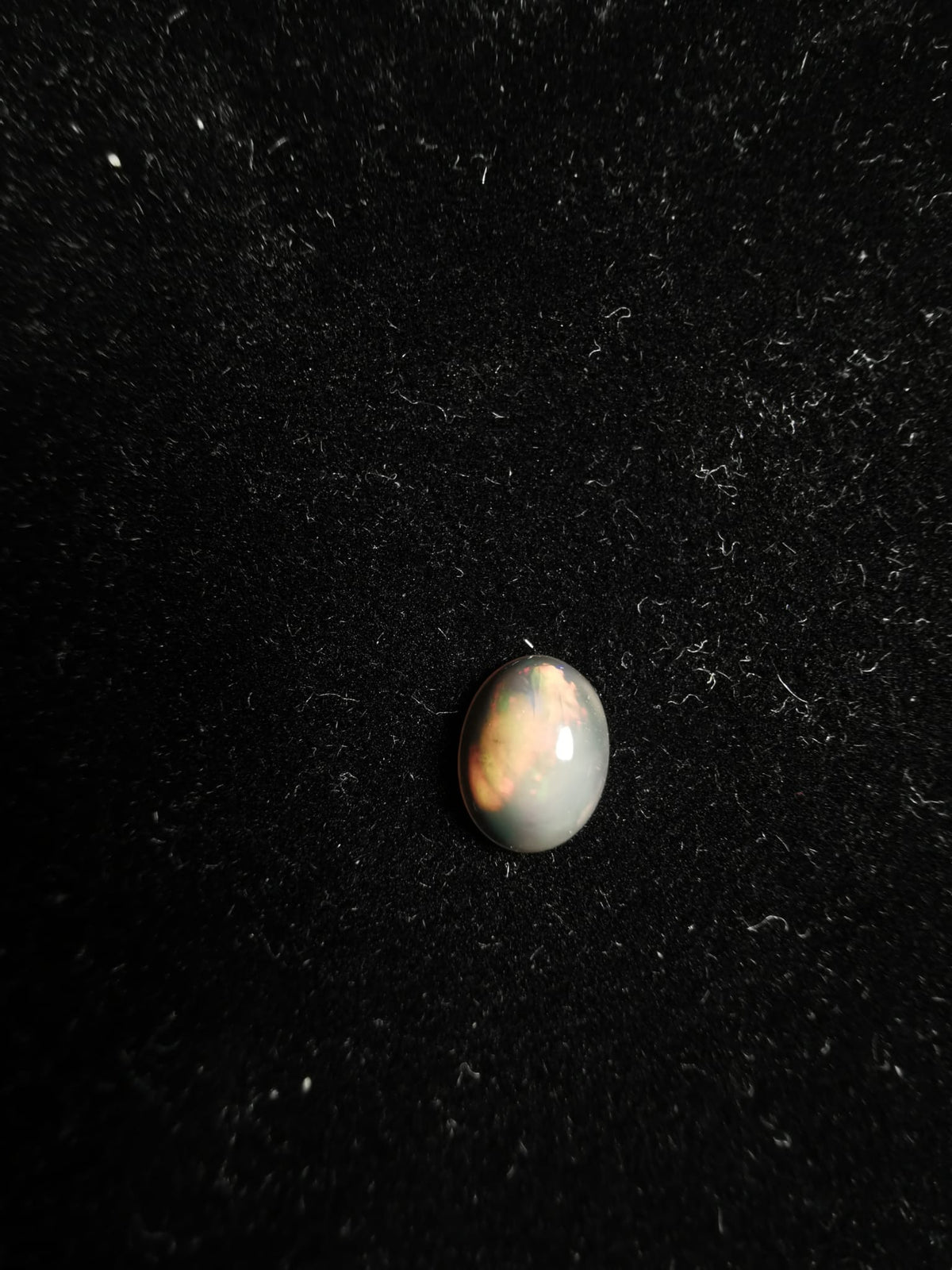 Opal drop cut cabochon 1.60 ct 