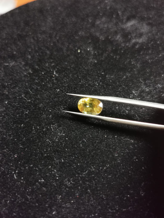 Sfene taglio ovale 2,73 ct