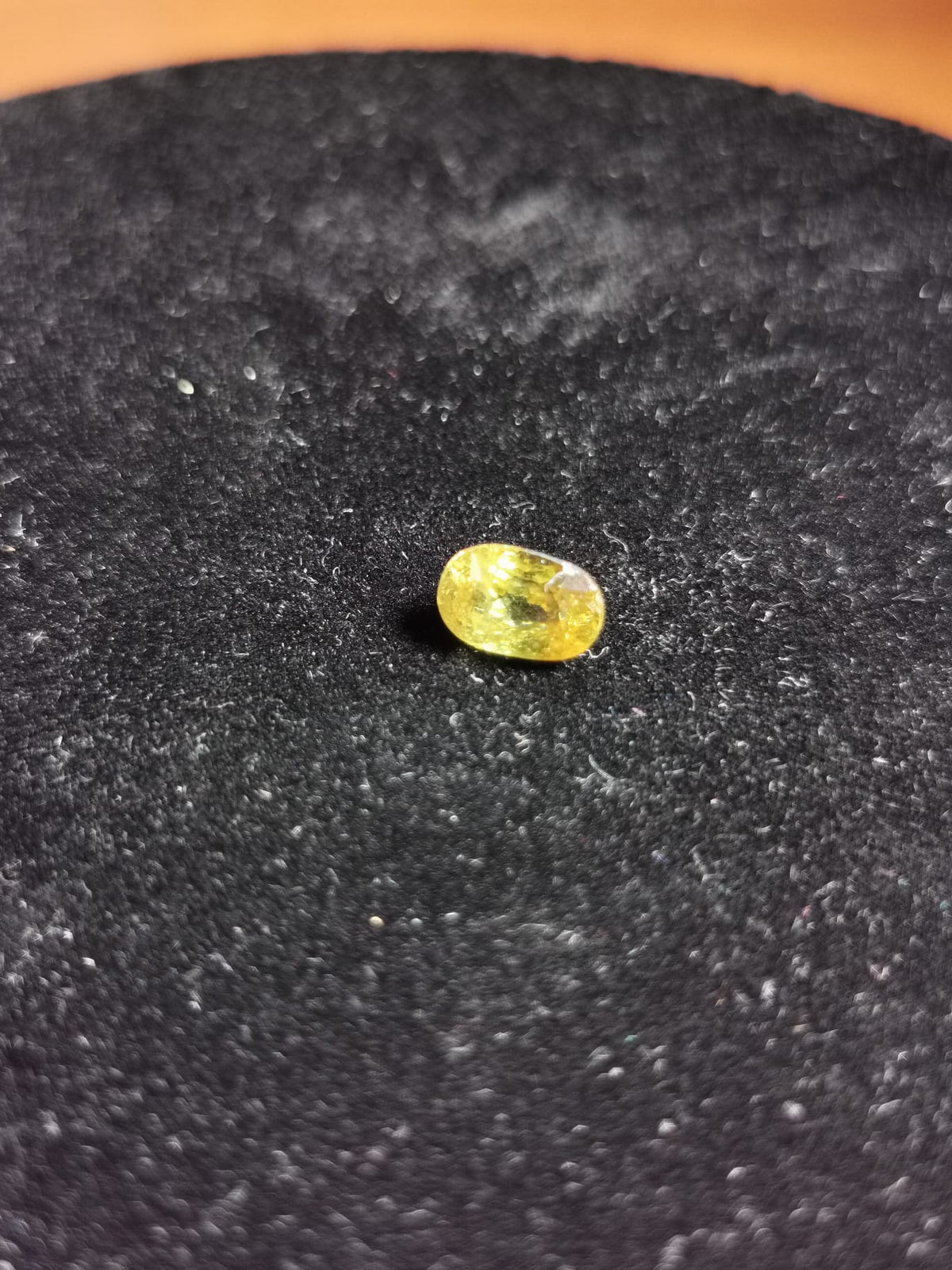 Oval cut sphene 2.73 ct