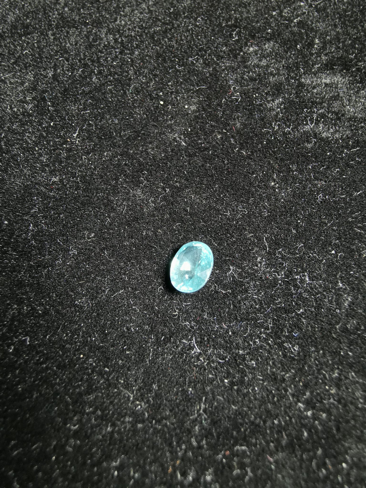 Apatite oval cut 1.45 ct